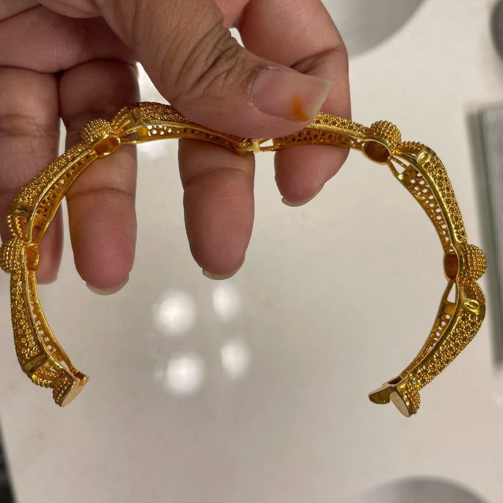 gold plated bangles - Picture 4 of 4